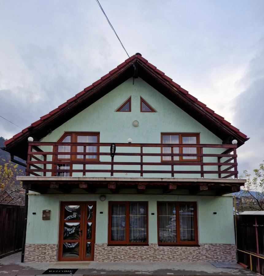 Ciprians' Home Săcele Dış mekan fotoğraf